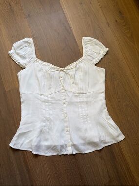 Hollister Cream Button-Front Puff Sleeve Blouse